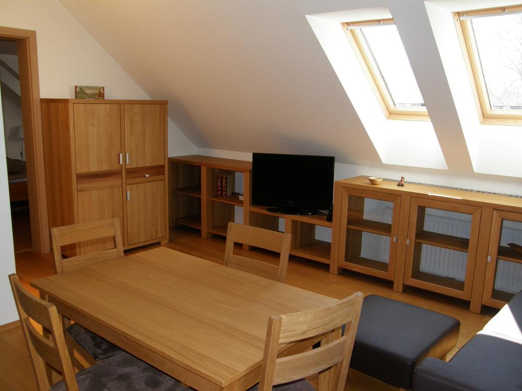 Apartments Vrdjan Cerknica Bilik gambar