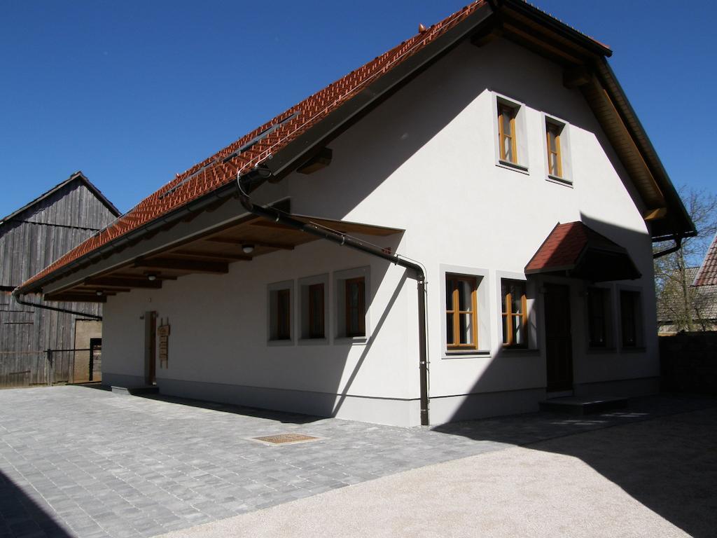Apartments Vrdjan Cerknica Luaran gambar